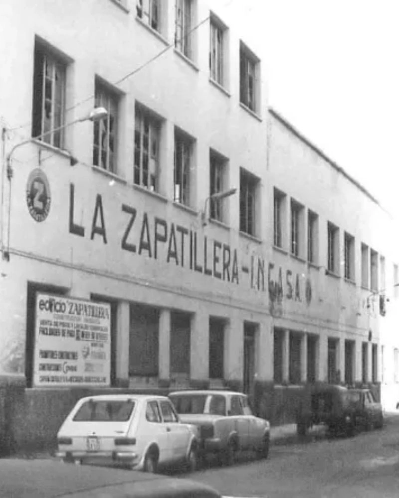 imagen en blanco y negro fabricas de elche en 1970